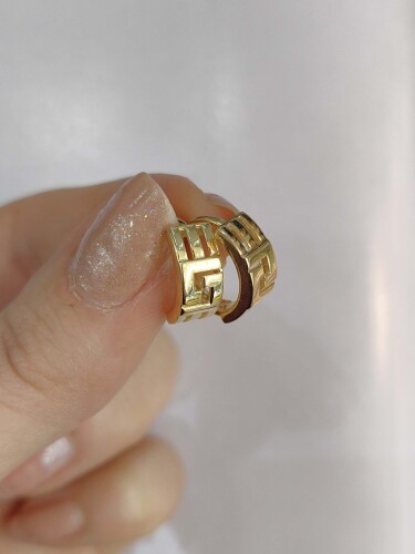 14 AYAR FANTAZİ ALTIN KÜPE - Görsel 2