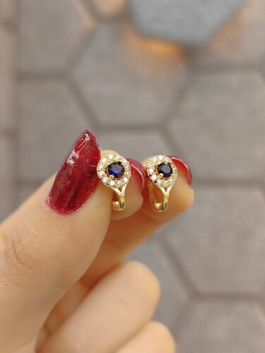 8 AYAR MAVİ TAŞLI ZARİF BEBEK ALTIN KÜPE - Görsel 2