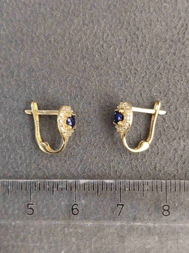 8 AYAR MAVİ TAŞLI ZARİF BEBEK ALTIN KÜPE - Görsel 4