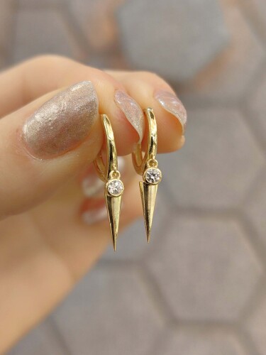 14 AYAR TEK TAŞ ÇİVİ MODEL SHAKİRA ALTIN KÜPE - Görsel 3