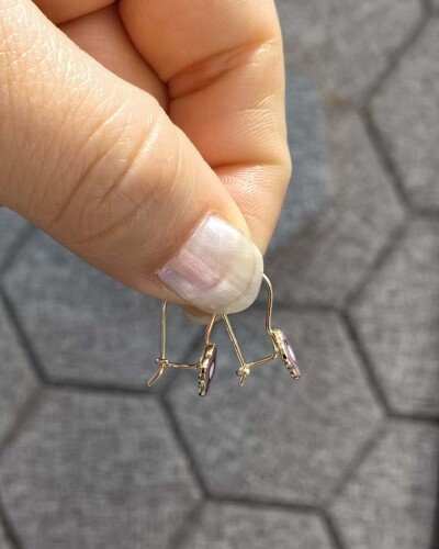 14 AYAR SİHİRLİ YONCA MENGEÇLİ ALTIN KÜPE - Görsel 2