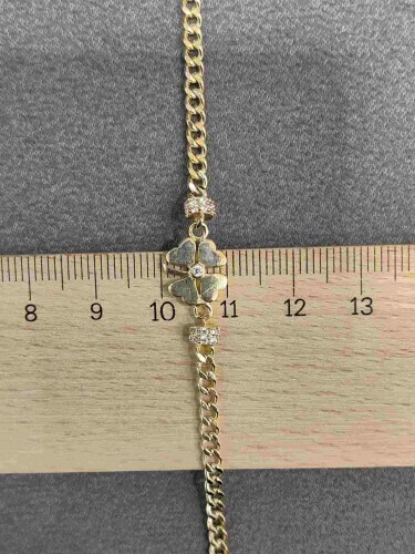 GURMET ZİNCİRLİ YONCA FİGÜRLÜ 14 AYAR ALTIN TARZ BİLEKLİK - Görsel 4