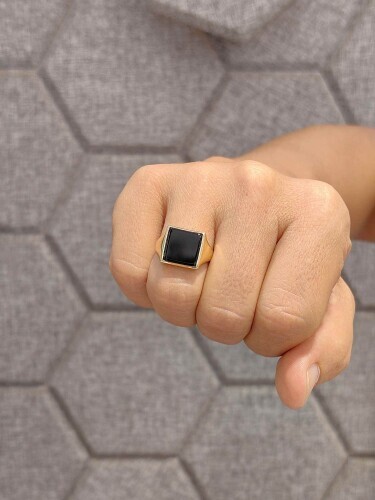 DİKDÖRTGEN SİYAH TAŞLI 14 AYAR ALTIN ERKEK YÜZÜK - Görsel 3